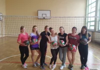 Siatkówka: orlikowy turniej na sali gimnastycznej - zdjęcie główne