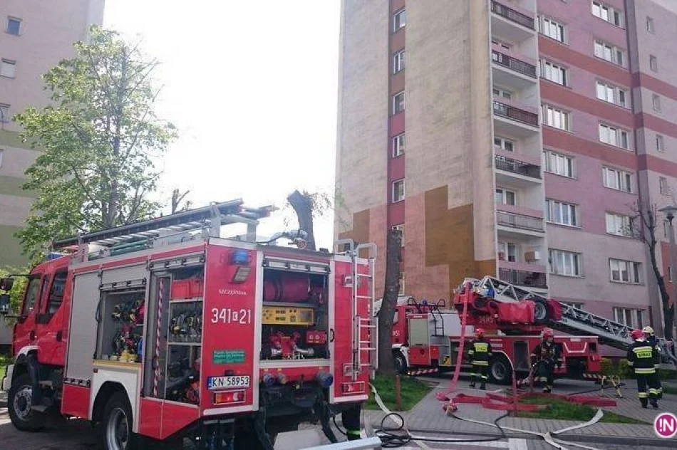Nowy Sącz - ćwiczenia strażaków na osiedlu Millenium - zdjęcie 3