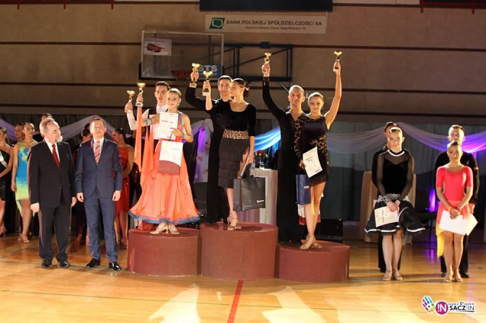 Puchar Dyrektora MCK "Sokół" w rękach Pauliny Baran i Jana Wojtasa - AXIS Nowy Sącz - zdjęcie 7