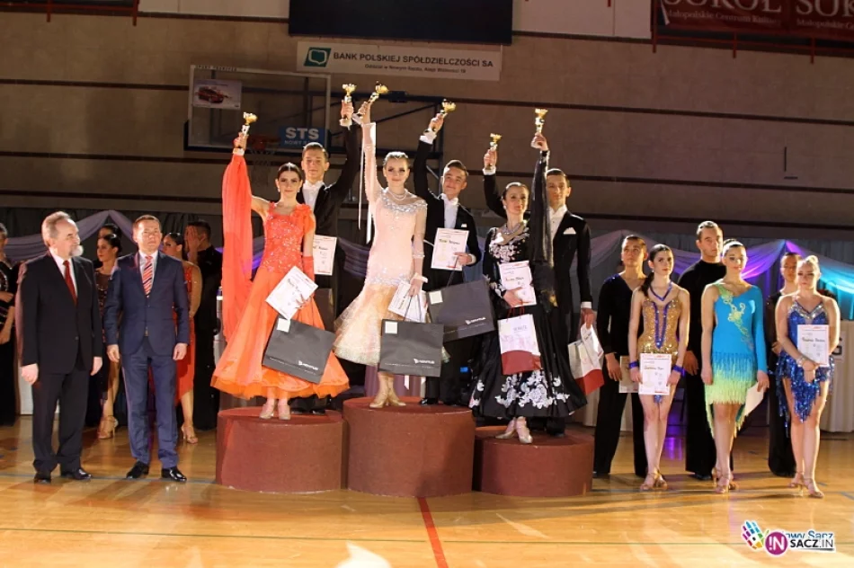 Puchar Dyrektora MCK "Sokół" w rękach Pauliny Baran i Jana Wojtasa - AXIS Nowy Sącz - zdjęcie 10