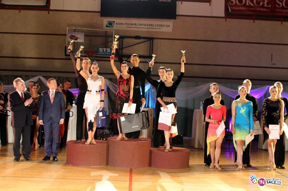 Puchar Dyrektora MCK "Sokół" w rękach Pauliny Baran i Jana Wojtasa - AXIS Nowy Sącz - zdjęcie 11