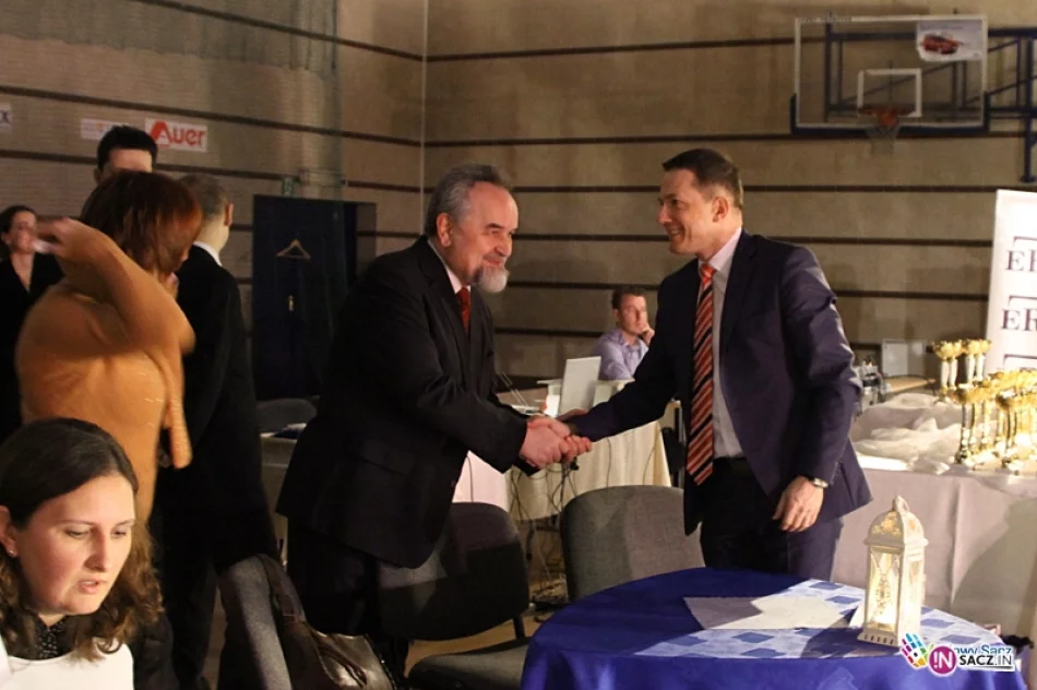 Puchar Dyrektora MCK "Sokół" w rękach Pauliny Baran i Jana Wojtasa - AXIS Nowy Sącz - zdjęcie 16