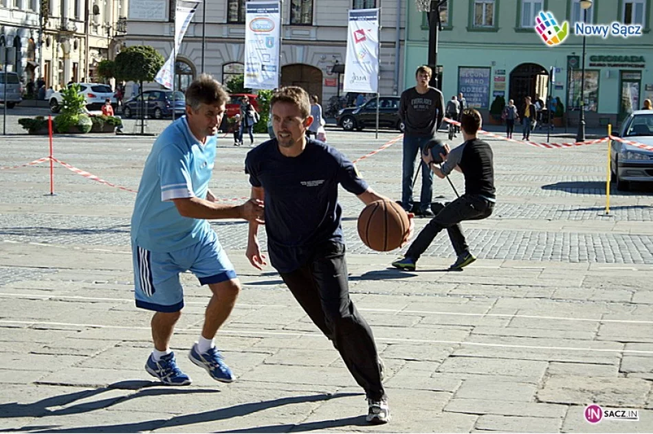 Finał Turnieju 'Streetball' i mecz pokazowy koszykówki - zdjęcie 3