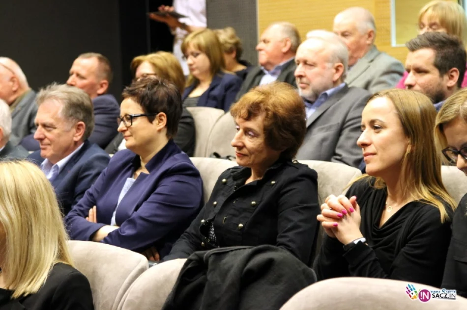 O szansach i barierach dla młodych ludzi na sądeckim rynku pracy - zdjęcie 5