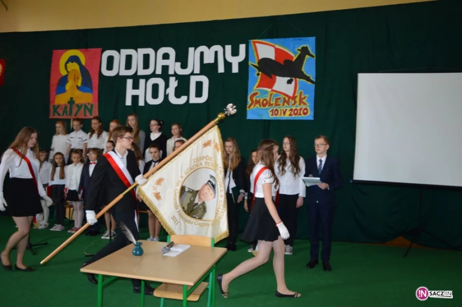 Koniuszowa pamięta o Katyniu - pamięci patrona szkoły- gen. Franciszka Gągora - zdjęcie 3