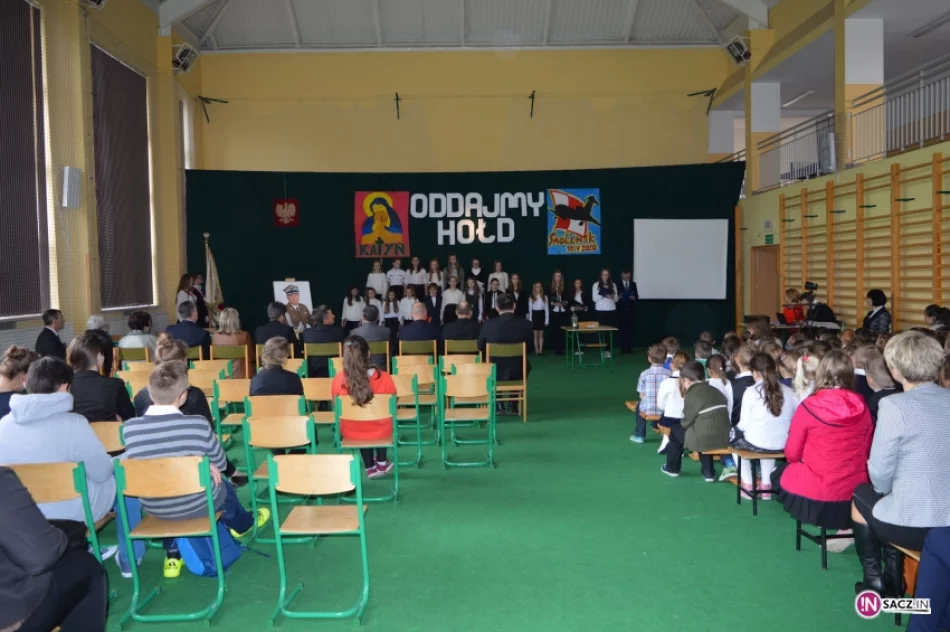 Koniuszowa pamięta o Katyniu - pamięci patrona szkoły- gen. Franciszka Gągora - zdjęcie 12