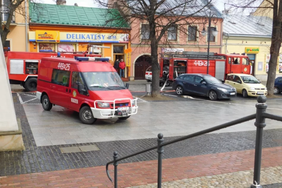 Biecz: Strażackie ćwiczenia w ratuszu - zdjęcie 13