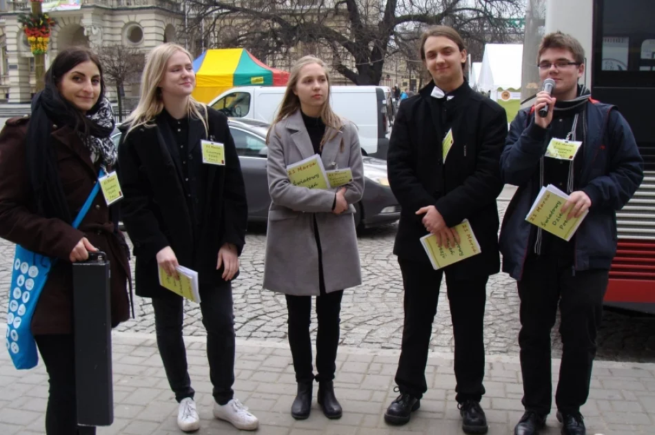 Godzina z poezją – poetycki flashmob - zdjęcie 2