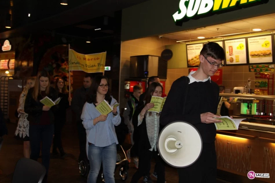 Godzina z poezją – poetycki flashmob - zdjęcie 3