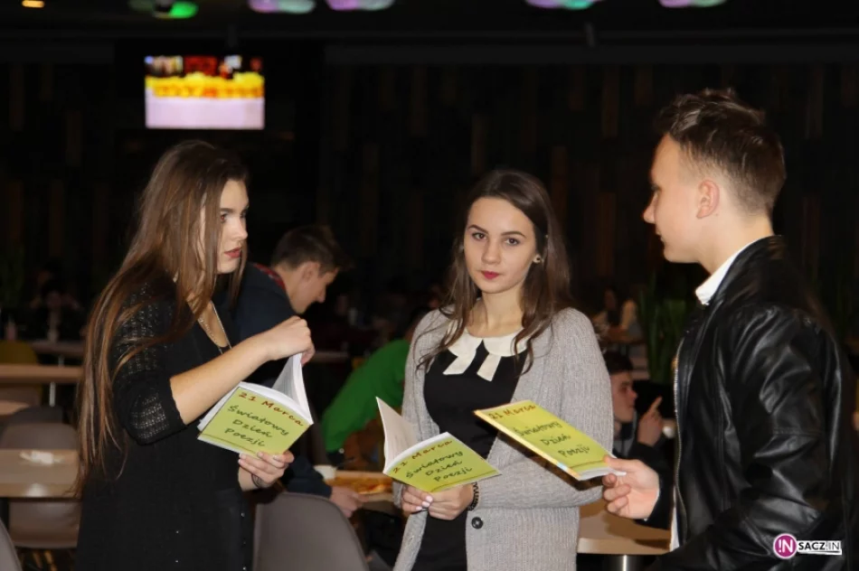 Godzina z poezją – poetycki flashmob - zdjęcie 13