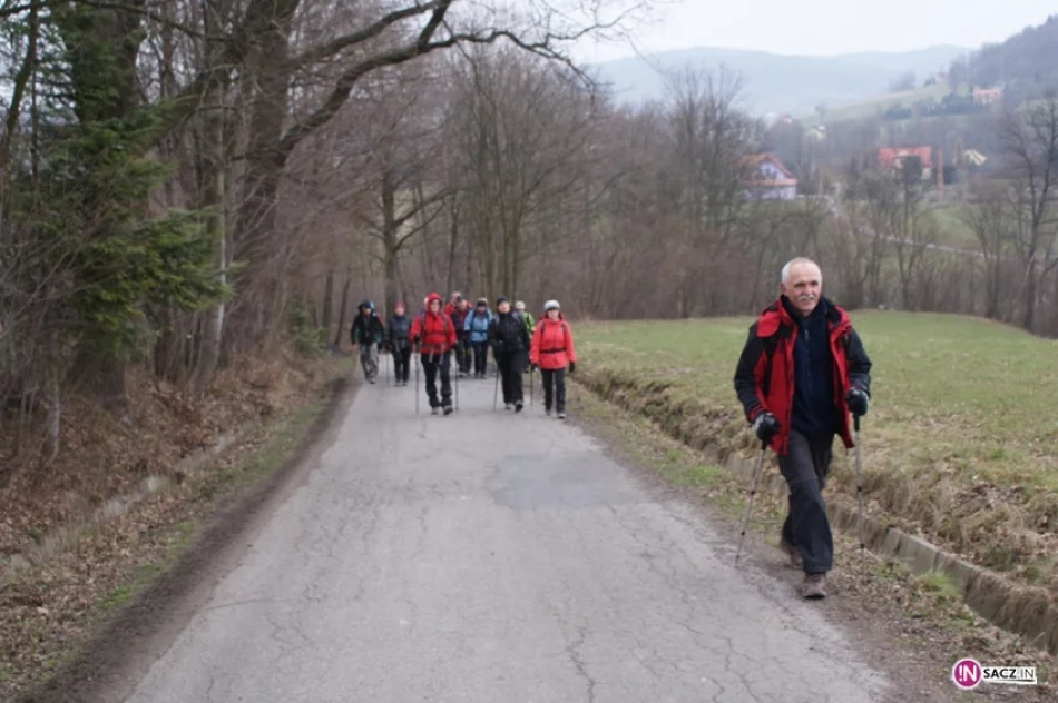 Z Kołem Grodzkim PTTK na niebieskim szlaku - zdjęcie 5