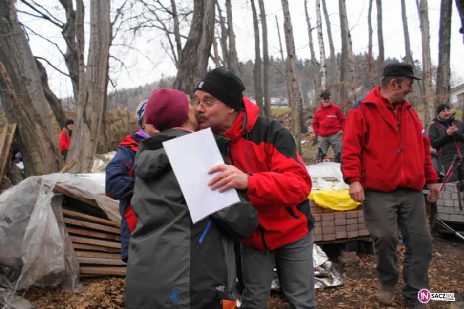 Z Kołem Grodzkim PTTK na niebieskim szlaku - zdjęcie 9