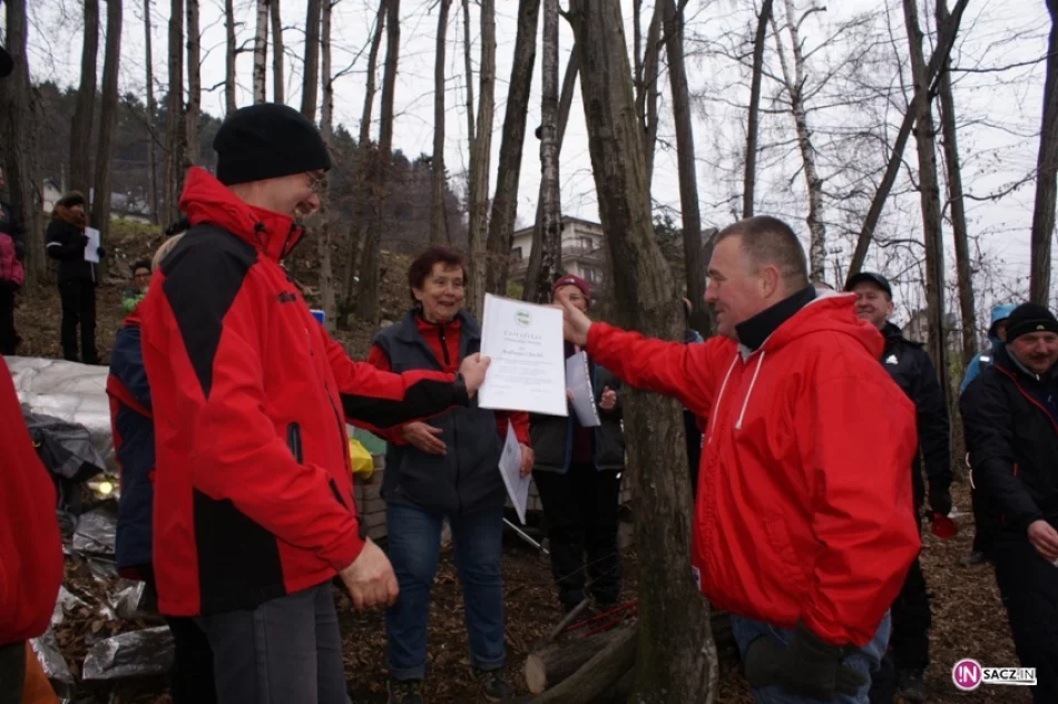 Z Kołem Grodzkim PTTK na niebieskim szlaku - zdjęcie 10