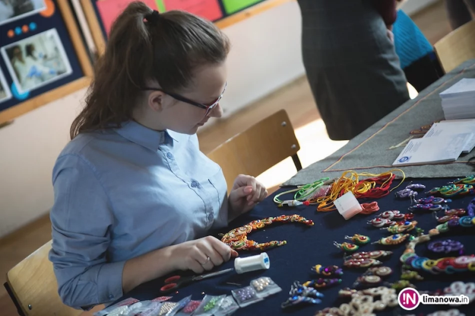 Powiatowe Targi Edukacyjne 2016 - zdjęcie 9