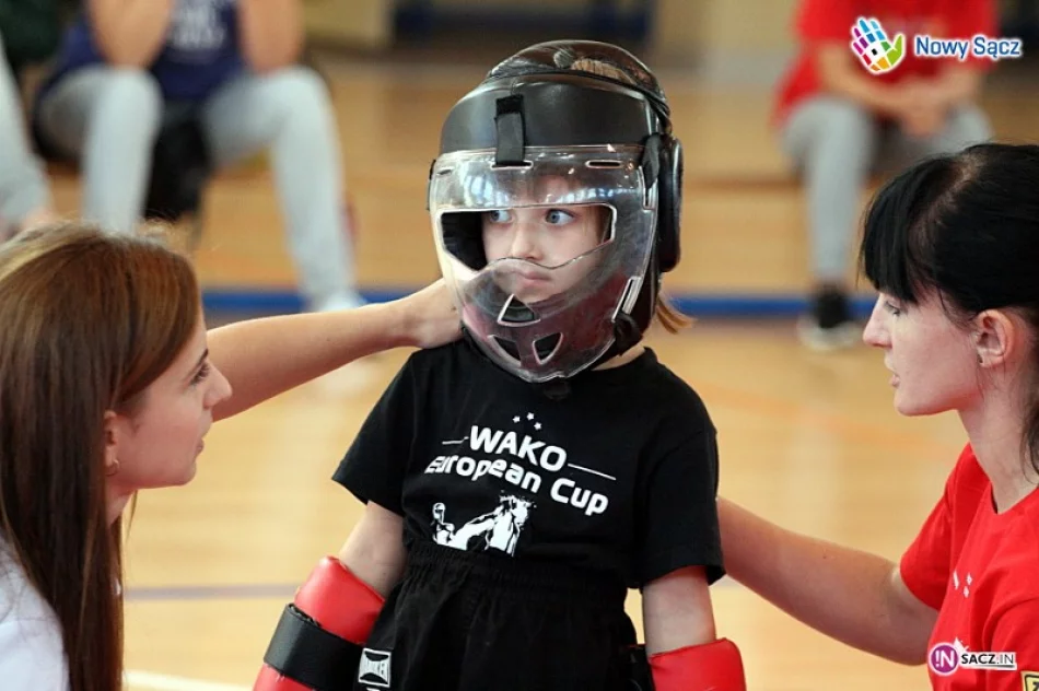 Zawody w kickboxingu o 'Puchar Prezydenta Nowego Sącza' - zdjęcie 3