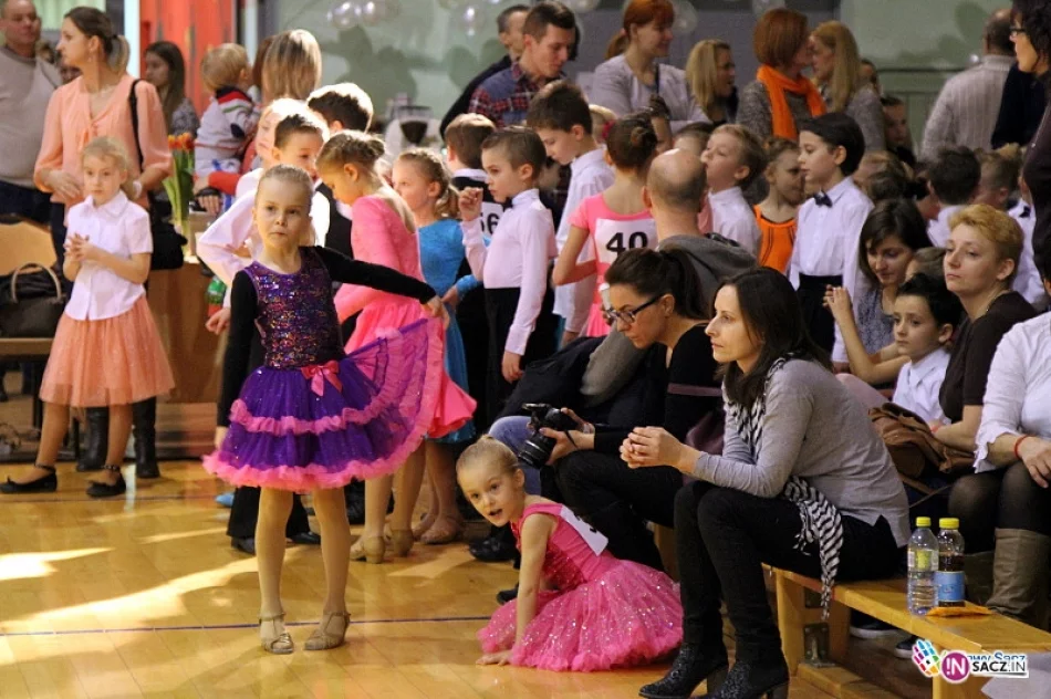 Taneczna rywalizacja w II LO w Nowym Sączu - zdjęcie 4