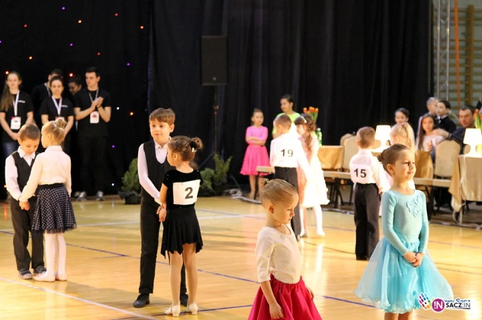 Taneczna rywalizacja w II LO w Nowym Sączu - zdjęcie 9