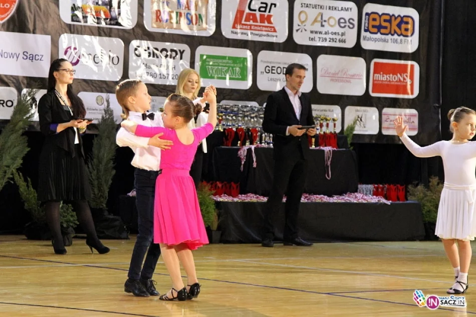 Taneczna rywalizacja w II LO w Nowym Sączu - zdjęcie 13