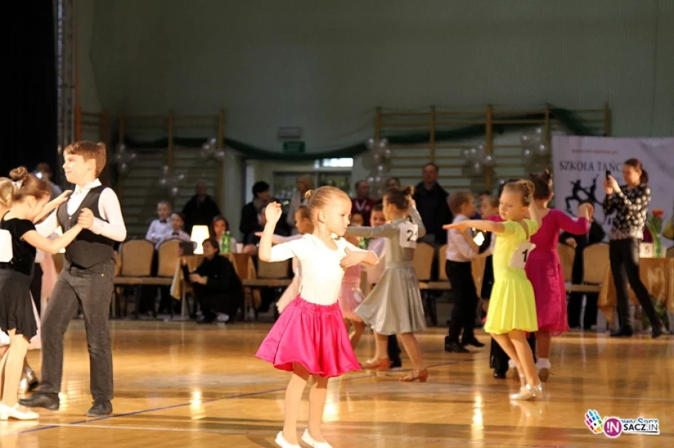 Taneczna rywalizacja w II LO w Nowym Sączu - zdjęcie 14