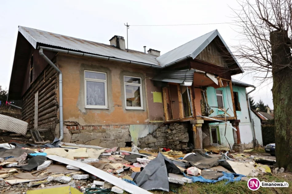 Urzędnicy na ul. Wąskiej - trudne warunki mieszkaniowe Romów - zdjęcie 2