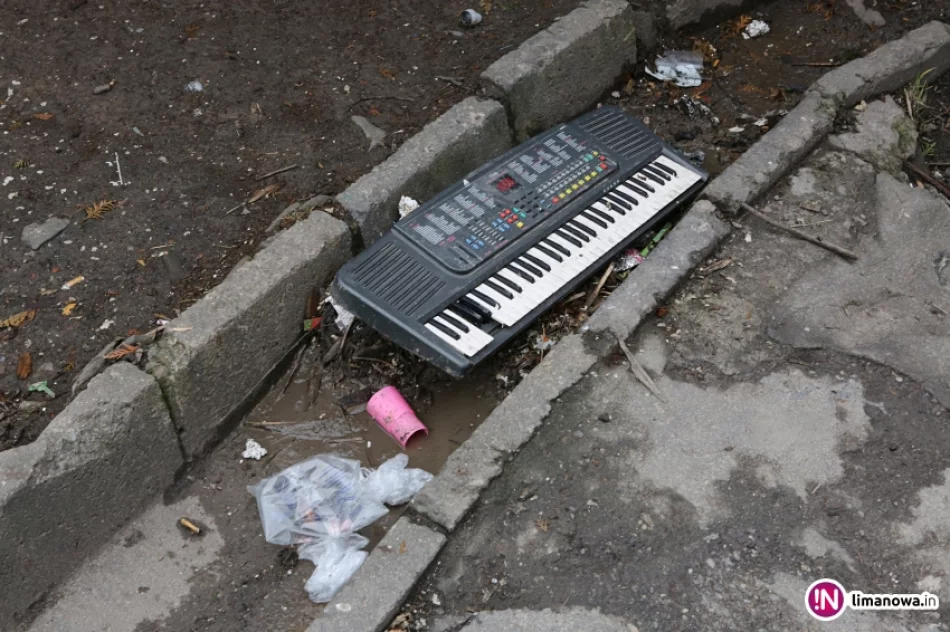 Urzędnicy na ul. Wąskiej - trudne warunki mieszkaniowe Romów - zdjęcie 18