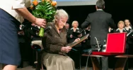 Wanda Półtawska Honorowym Obywatelem Miasta Limanowa - zdjęcie 3