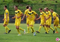 Piłkarska środa: trudne zadanie przed KS Tymbark, półfinał w Ujanowicach - zdjęcie główne