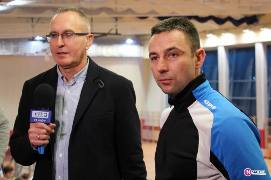 Pod patronatem DTS - Królowie dzieciom: charytatywny turniej piłki halowej w piwnicznej – Zdroju - zdjęcie 19