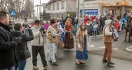 Kolorowy Orszak Trzech Króli po raz drugi przeszedł ulicami miasta (wideo) - zdjęcie 3