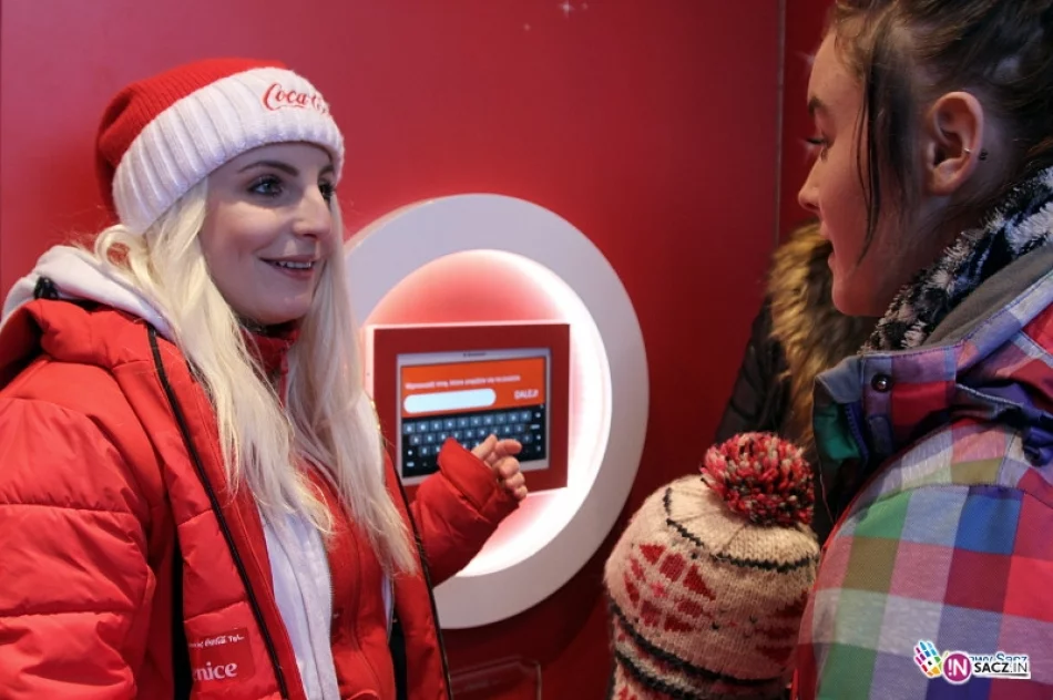 Ciężarówka Coca-Coli na sądeckim Rynku - zdjęcie 3