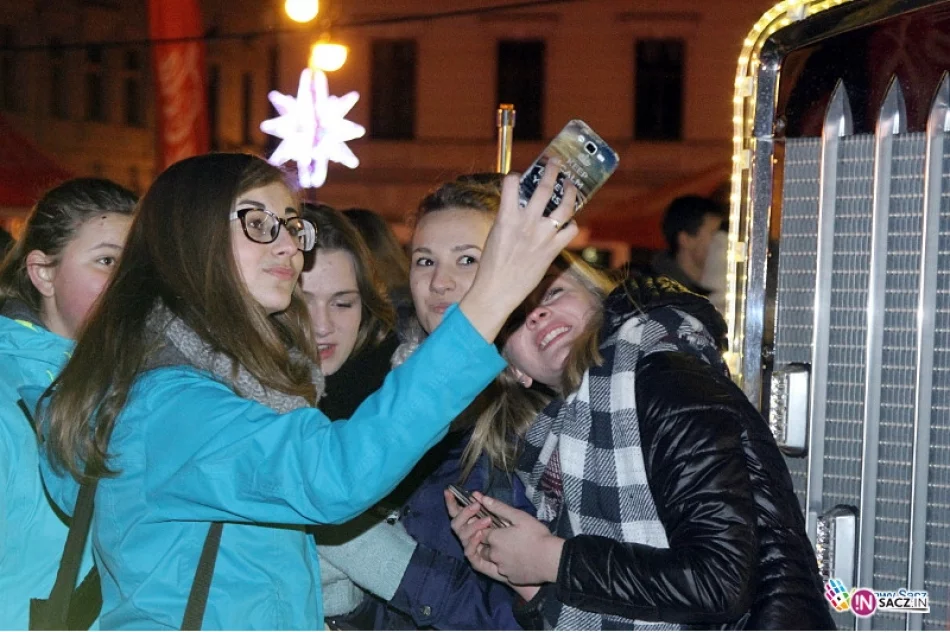 Ciężarówka Coca-Coli na sądeckim Rynku - zdjęcie 7