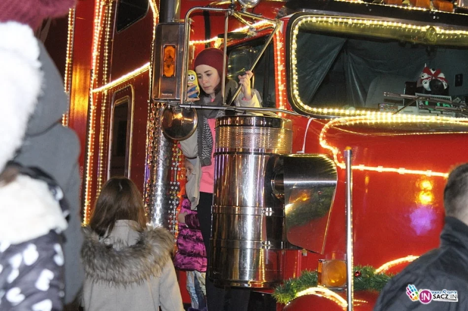 Ciężarówka Coca-Coli na sądeckim Rynku - zdjęcie 9