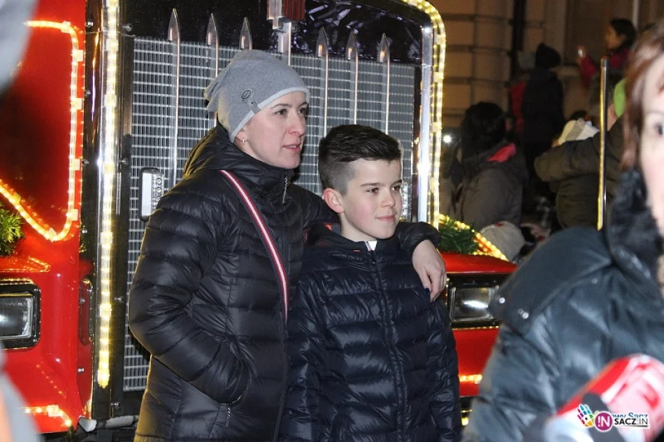 Ciężarówka Coca-Coli na sądeckim Rynku - zdjęcie 10