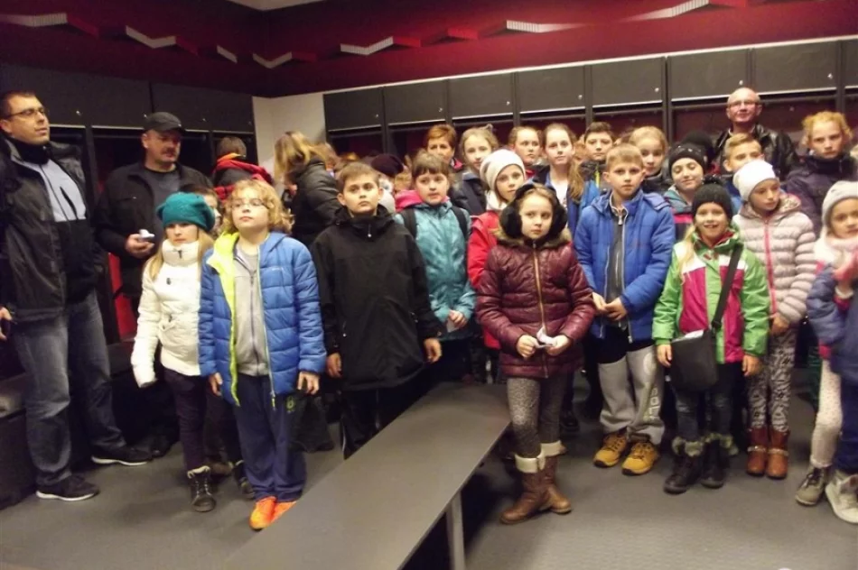 Uczniowie z Koniuszowej w Warszawie - zdjęcie 4