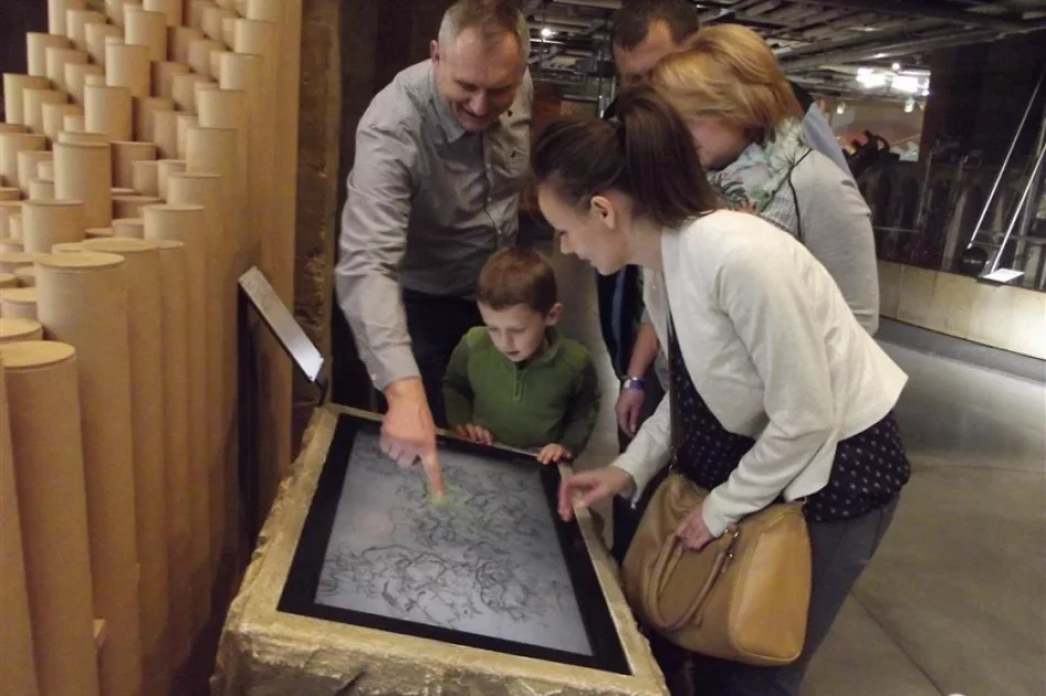 Uczniowie z Koniuszowej w Warszawie - zdjęcie 10