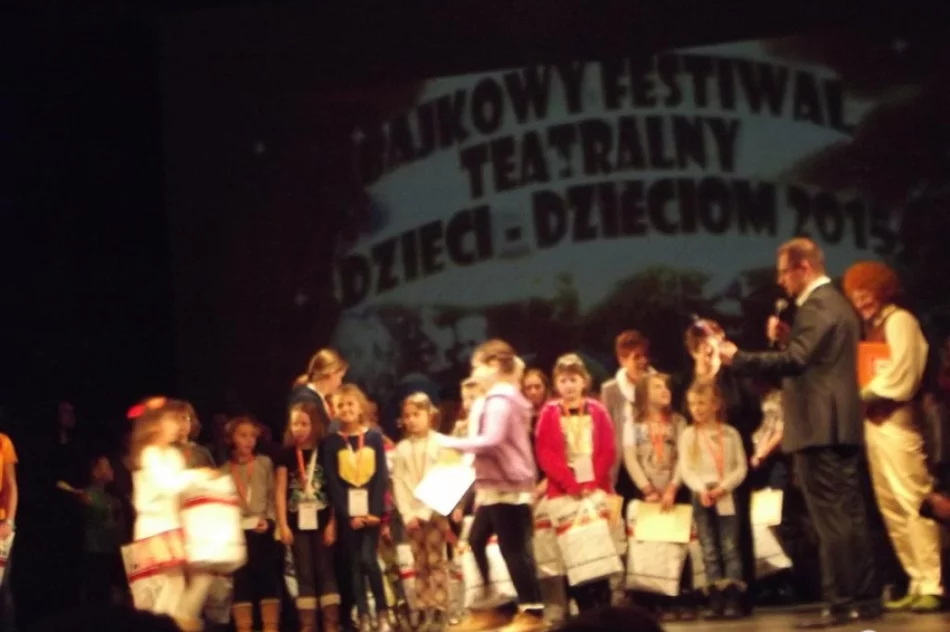 Uczniowie z Koniuszowej w Warszawie - zdjęcie 15