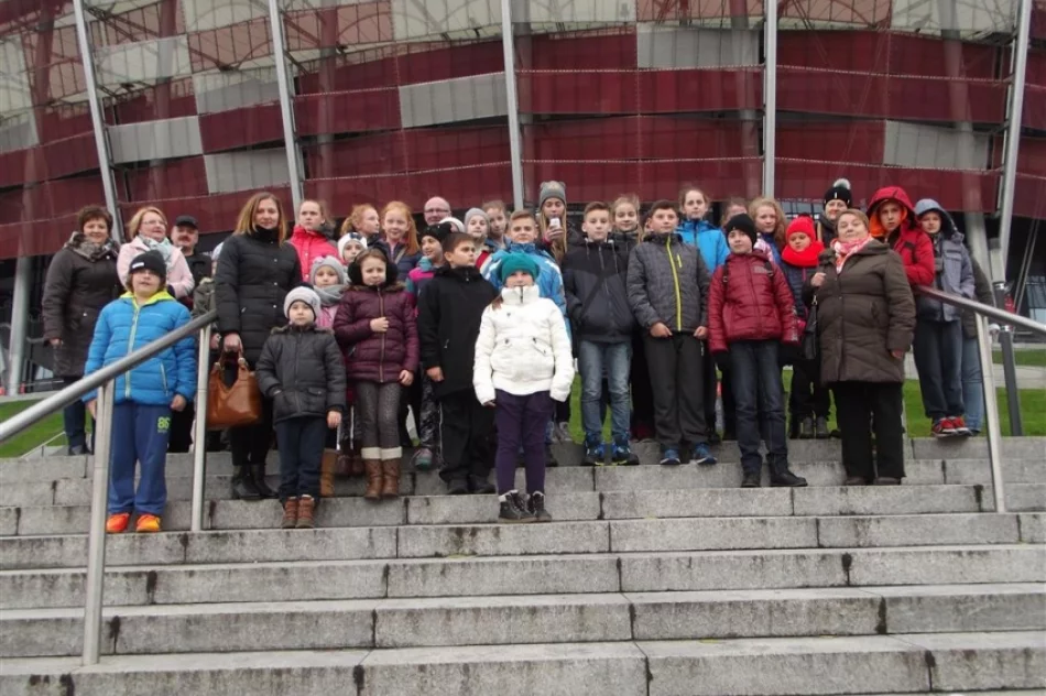 Uczniowie z Koniuszowej w Warszawie - zdjęcie 16