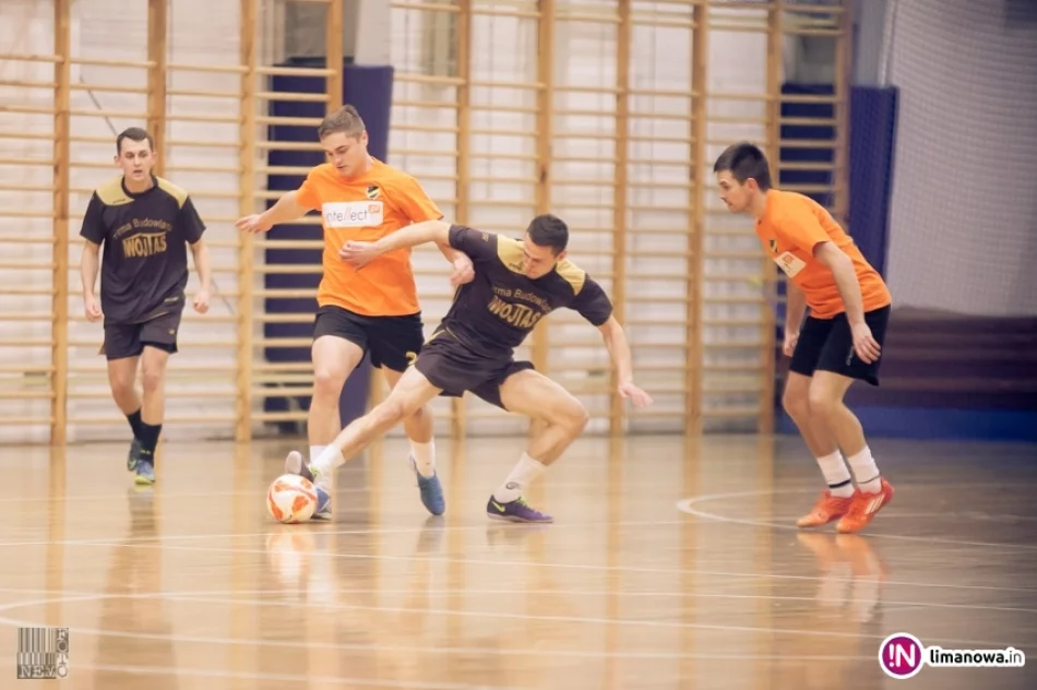 Początek rozgrywek limanowskiej ligi futsalu 2015/16 - zdjęcie 2