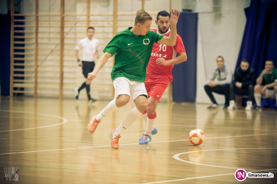Początek rozgrywek limanowskiej ligi futsalu 2015/16 - zdjęcie 11