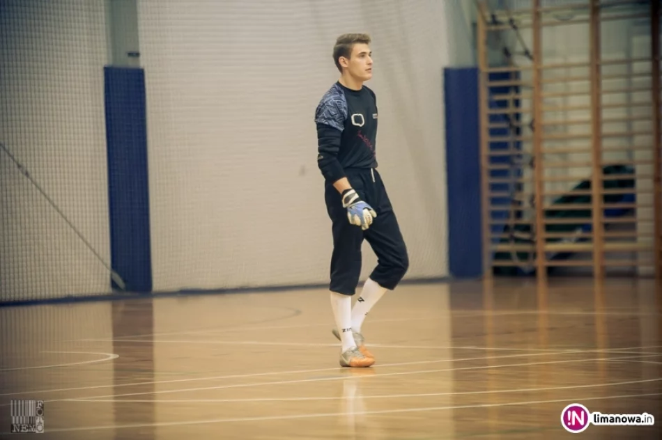 Początek rozgrywek limanowskiej ligi futsalu 2015/16 - zdjęcie 14