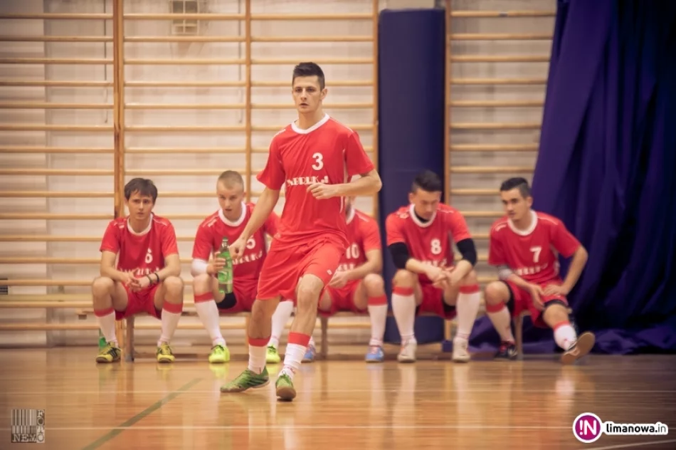 Początek rozgrywek limanowskiej ligi futsalu 2015/16 - zdjęcie 18