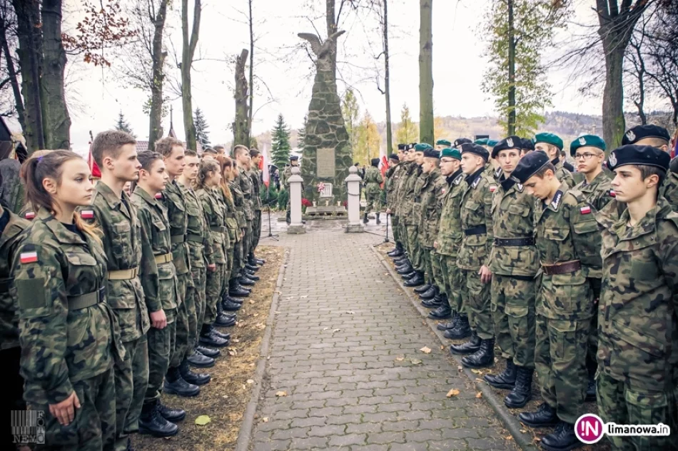 Apel poległych przy Pomniku Legionistów w Łososinie Górnej - zdjęcie 5