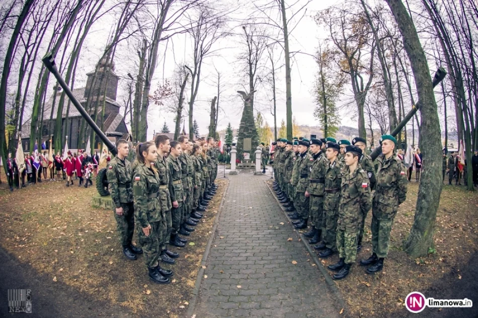 Apel poległych przy Pomniku Legionistów w Łososinie Górnej - zdjęcie 8