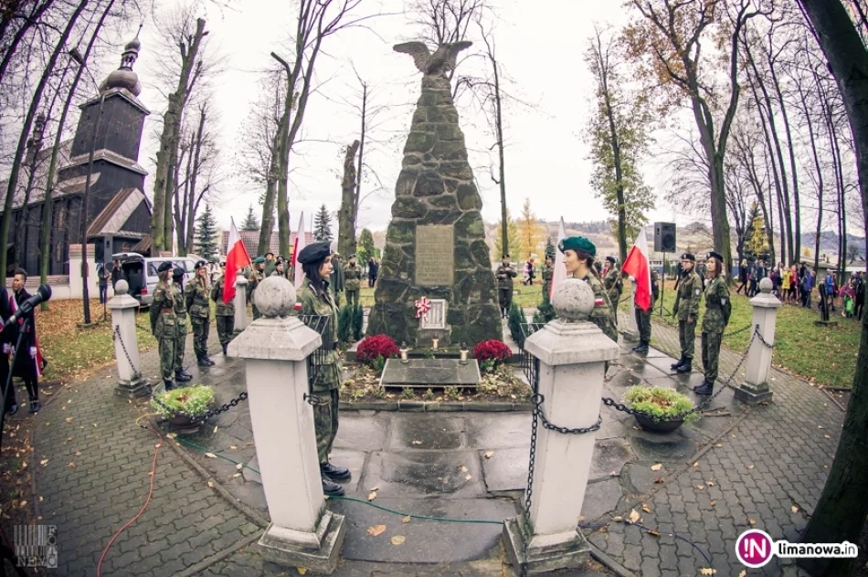 Apel poległych przy Pomniku Legionistów w Łososinie Górnej - zdjęcie 9