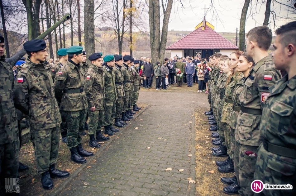 Apel poległych przy Pomniku Legionistów w Łososinie Górnej - zdjęcie 17