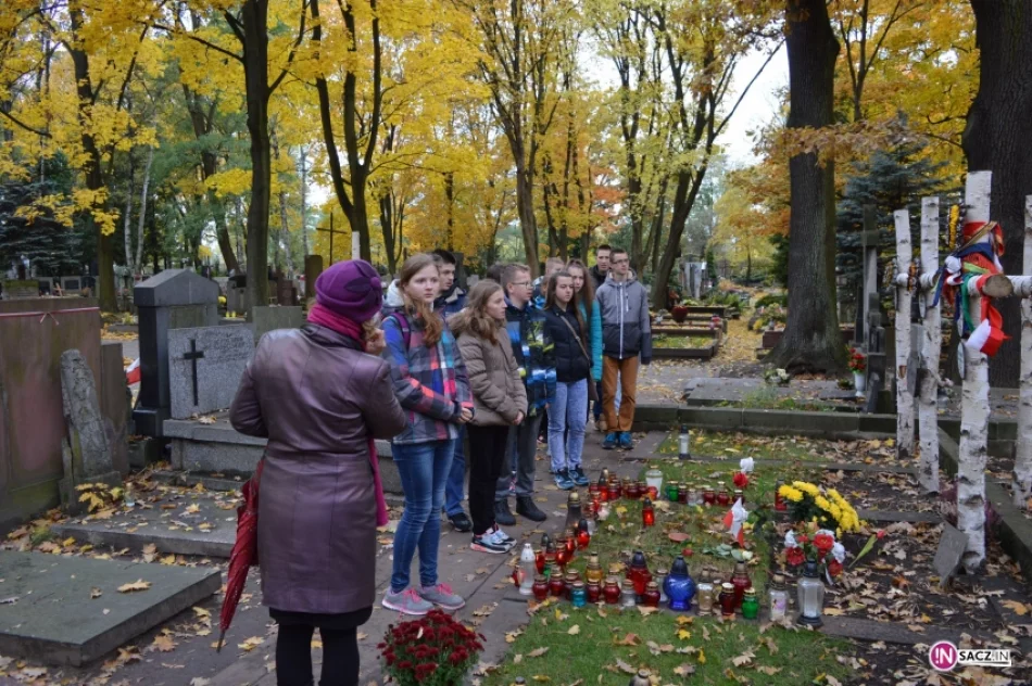 Gimnazjaliści z Koniuszowej w Warszawie - zdjęcie 2
