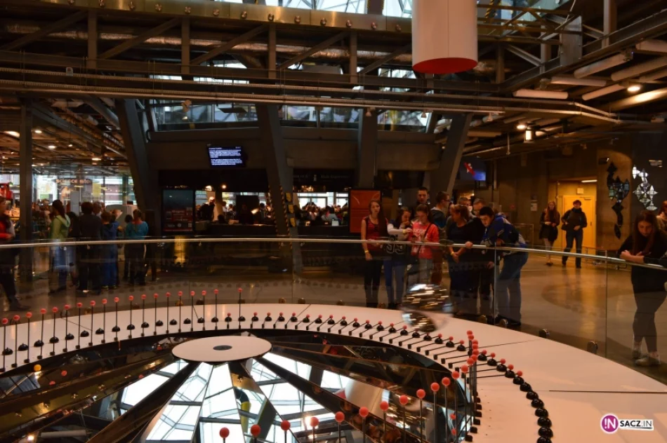 Gimnazjaliści z Koniuszowej w Warszawie - zdjęcie 17