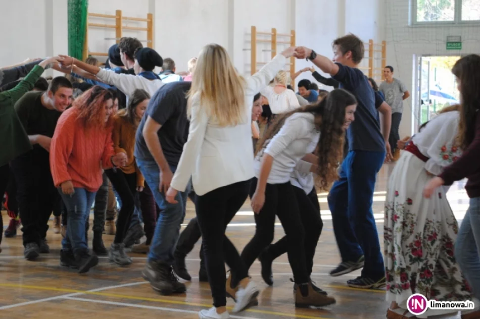 Wizyta młodzieży z Izraela w Mszanie Dolnej - zdjęcie 15