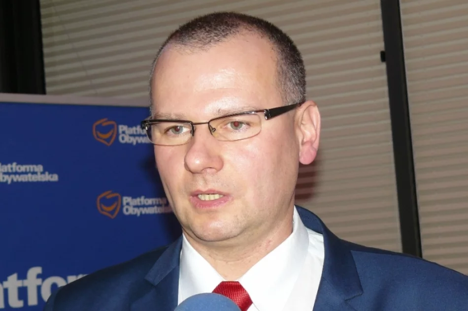 Wieczory wyborcze w komitetach PiS i PO - zdjęcie 15