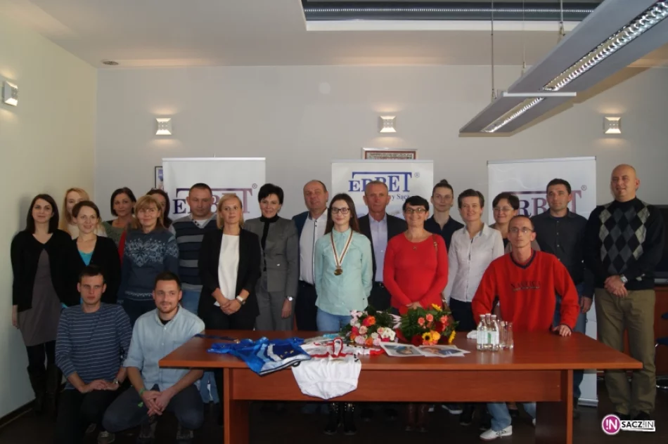 Kolarka Agnieszka Skalniak z medalem z Mistrzostw Świata w Richmond - zdjęcie 18